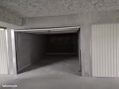 garage à louer - derrière intermarché