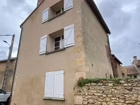 maison à la campagne