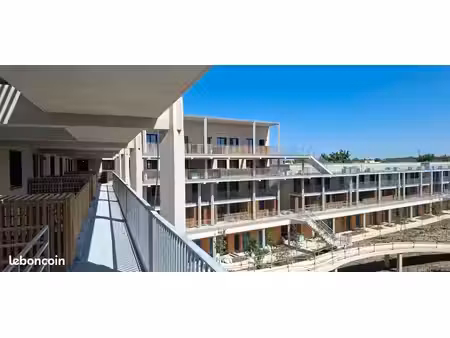 vends t2 sur plan en construction a bussy st georges