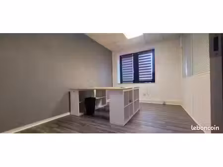 bureau de 12m² à louer
