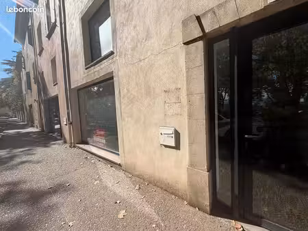 local 26 m² carpentras