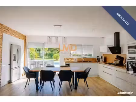 maison 4 pièces 121 m²