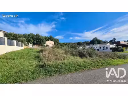 terrain 1175 m² ligugé