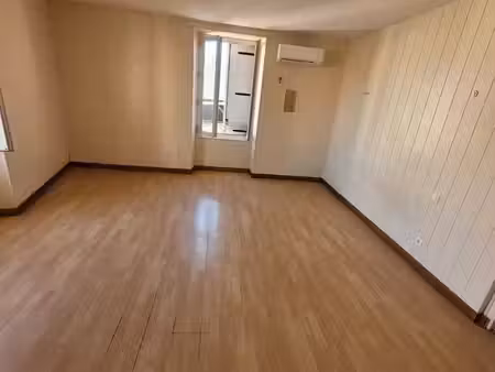 location thenezay