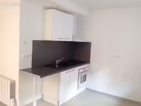 immeuble 191 m² septeuil