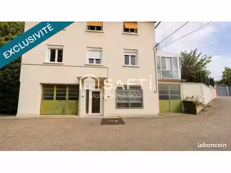 maison 2 pièces 200 m²