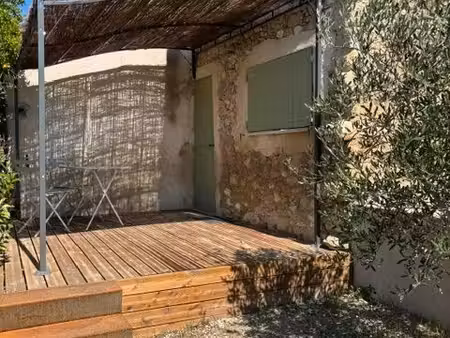 cabanon pierres luberon