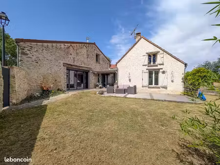 maison 5 pièces 140 m²