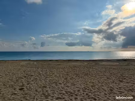 appartement proximité immédiate plage de la nartelle