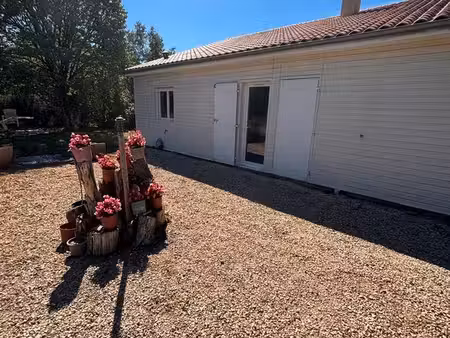les roches premaries - maison avec grand jardin