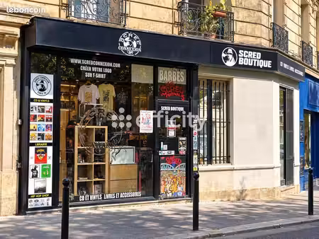commerce 26 m²