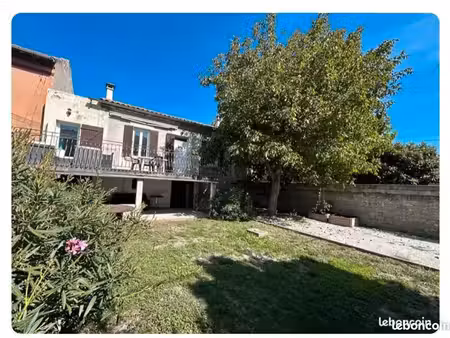 maison avec jardin et terrasse