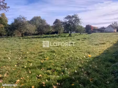 terrain 2 300 m² frohen sur authie
