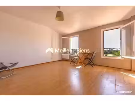 studio 1 pièce 28 m²