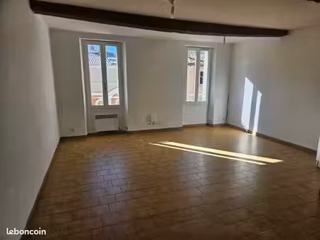 grand studio avec bon rapport locatif