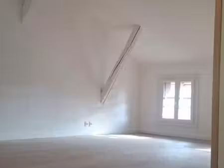 appartement t2 entièrement rénové — 50 m² — hyper centre gaillac - climatisation