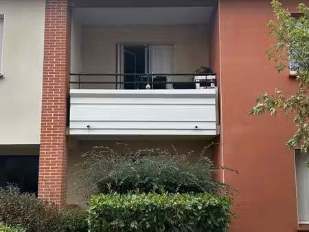 à vendre – appartement avec balcon  piscine et parking à valence-d’agen
