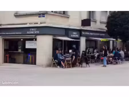 local commercial 106 m² poitiers