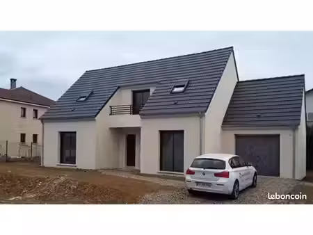 maison 4 pièces 120 m²