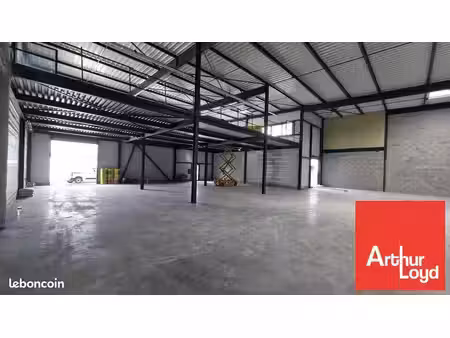 local d'activite 554 m² chasseneuil-du-poitou