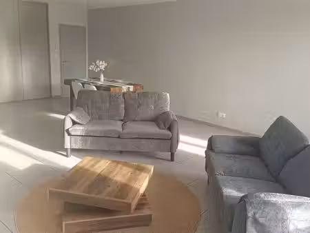 grand appartement lumineux de 103 m2 avec combles aménageables