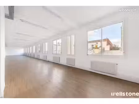 bureau 175 m²
