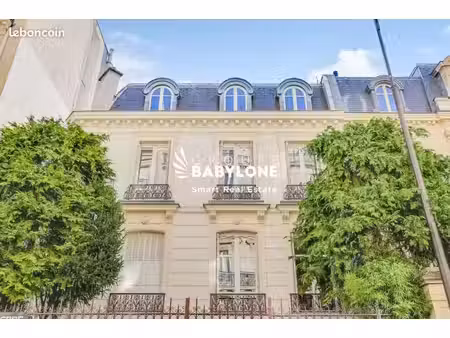 bureaux 178 m²
