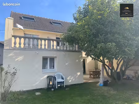 maison 8 pièces 175 m²