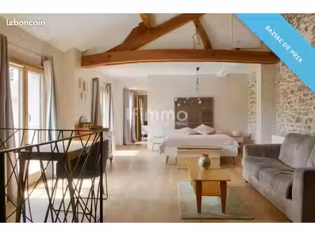 maison 8 pièces 226 m²
