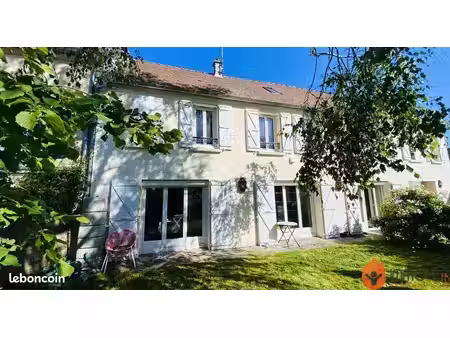maison 7 pièces 235 m²