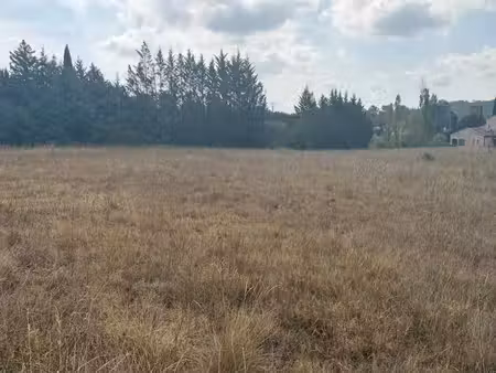 terrain 1 800 m² le val