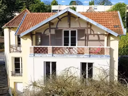 maison 6 pièces 160 m²