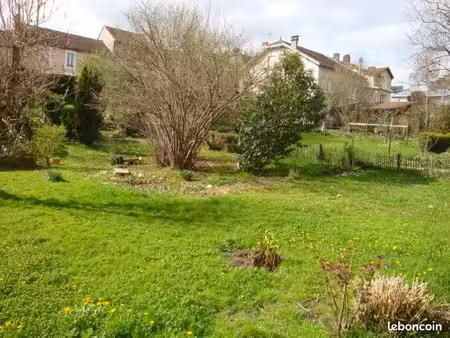 terrain 600 m² limoges