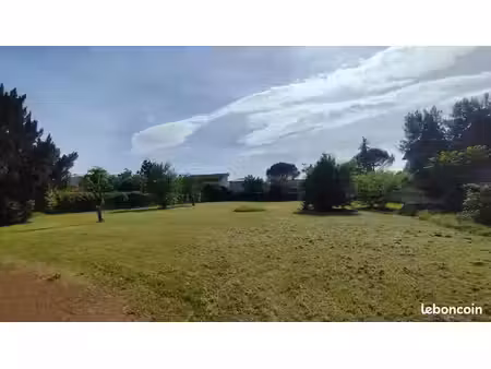 terrain 1 700 m² saint maurice de beynost