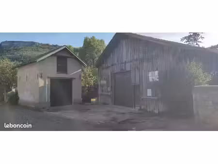 hangar et garage a saint antonin noble val
