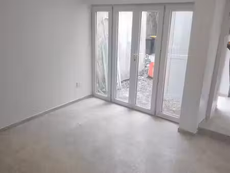 duplex t1  28 m² entièrement rénové – bréval hypercentre  calme  à 8 min de la gare à pied