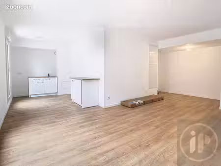 appartement 3 pièces 65 m²