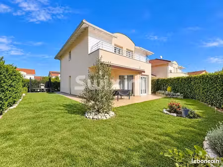 maison 6 pièces 138 m²
