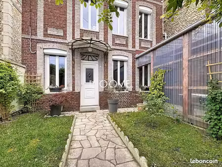 maison 4 pièces 85 m²