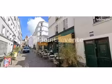 commerce habillement/textile 24 m²