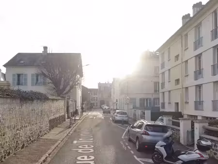 local commercial 385 m²