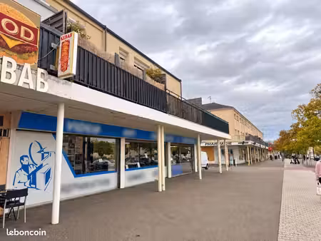 murs commerciaux 95 m² villepreux