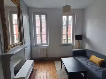 maison amiénoise meublée de 40m2 (loi carrez) 47m2 au sol - 3 pièces
