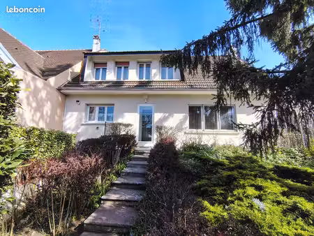 maison 6 pièces 149 m2