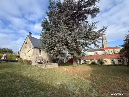 maison 4 pièces 250 m²