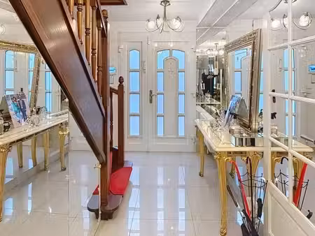 villa 6 pièces 170 m²