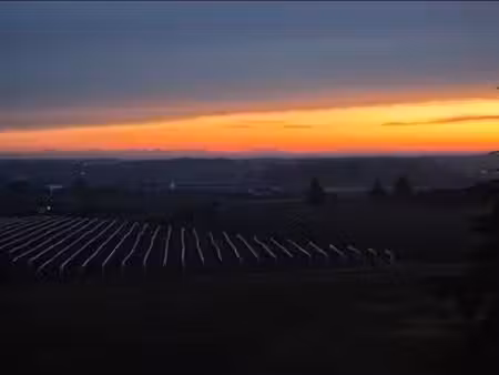 villa exceptionnelle de 2022 – vue panoramique pyrénées – coteaux de reyniès