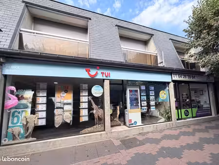 commerce 145 m²