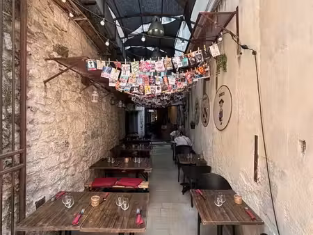 avignon intra-muros restaurant/bar à vin