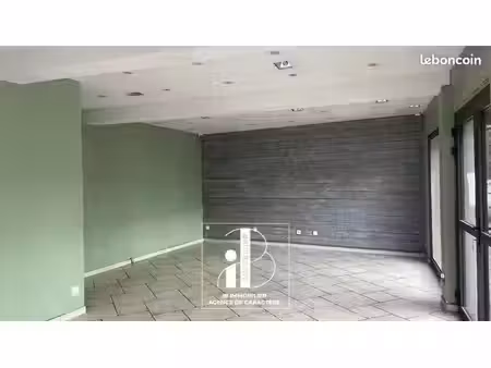 boutique 78 m² fontainebleau